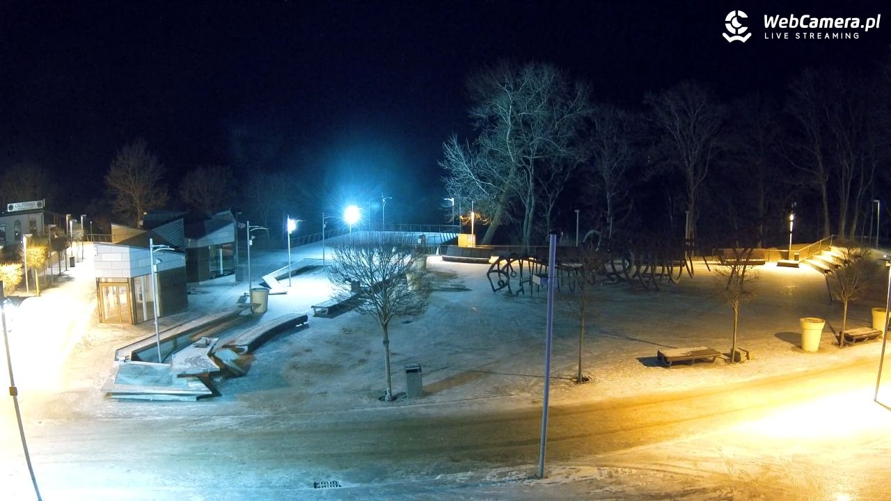 REWAL - widok na deptak - 05 luty 2026, 07:47