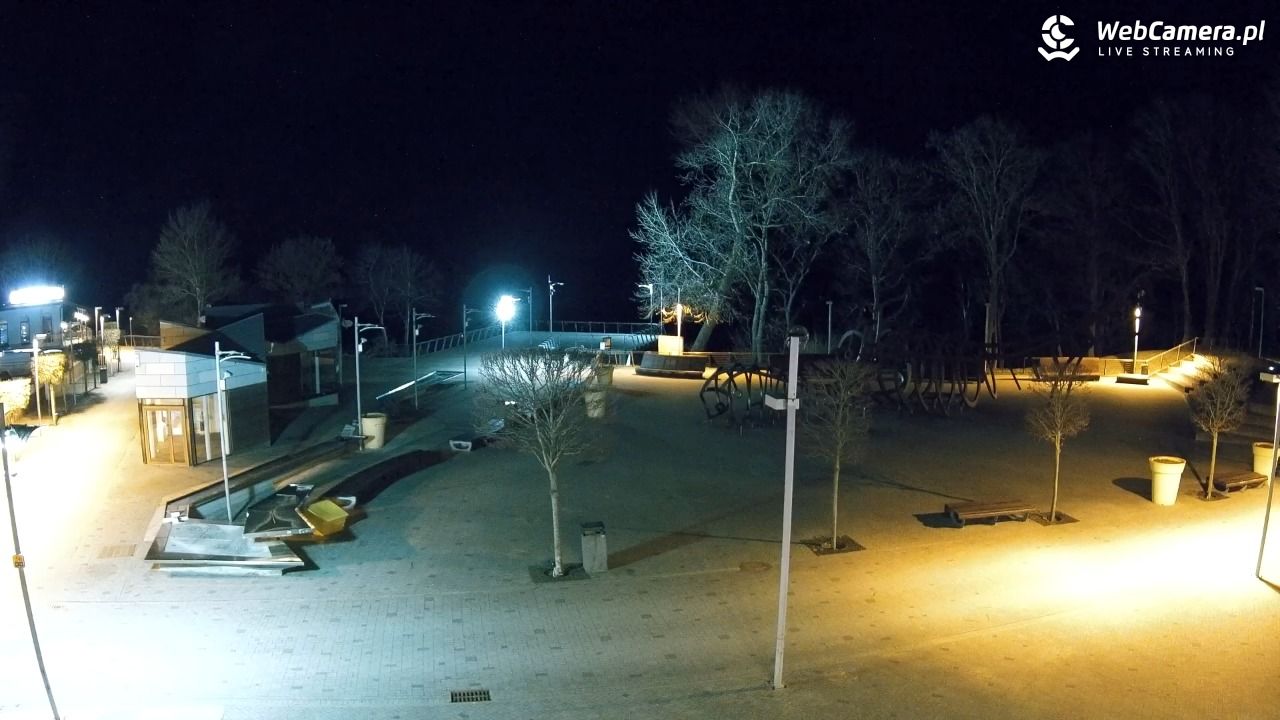 REWAL - widok na deptak - 25 marzec 2026, 20:14