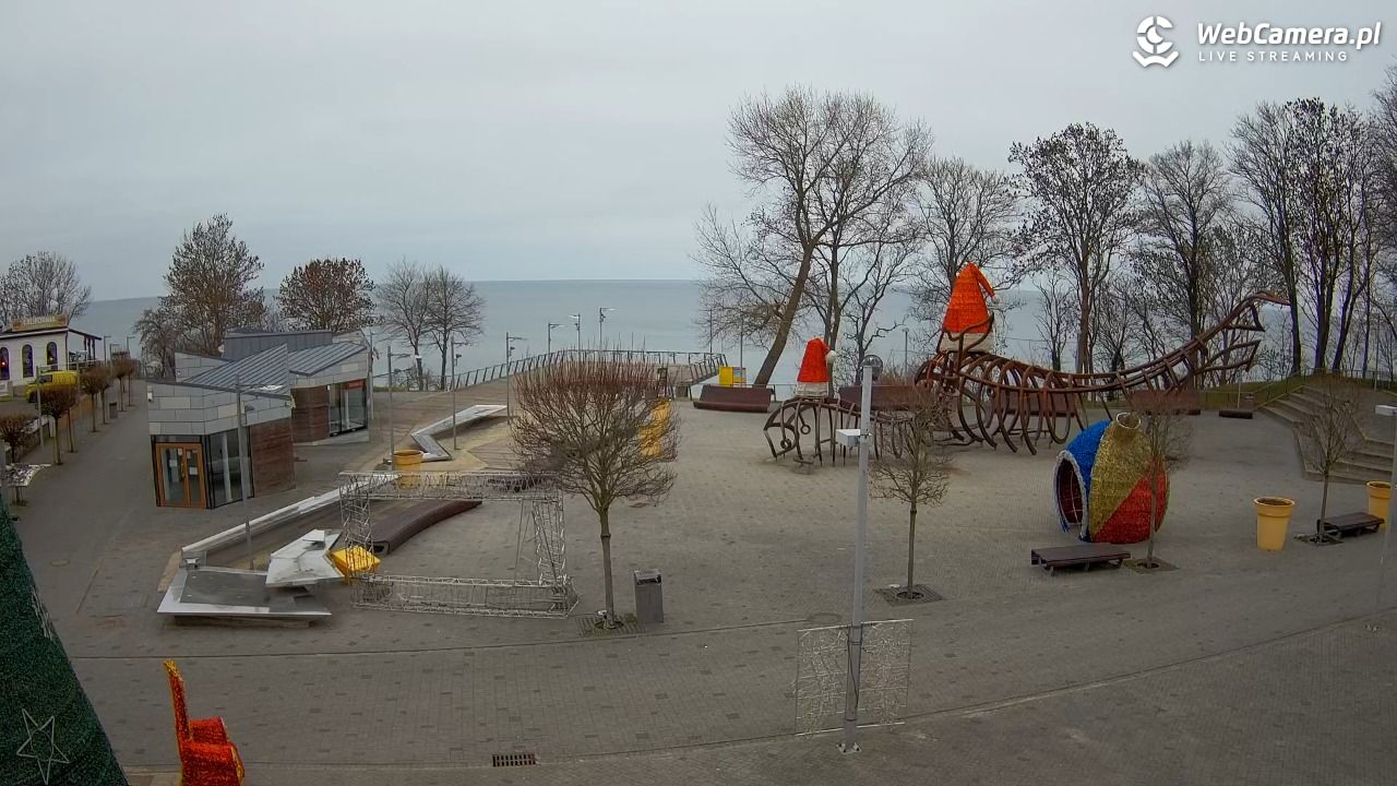 REWAL - widok na deptak - 21 grudzień 2025, 08:55