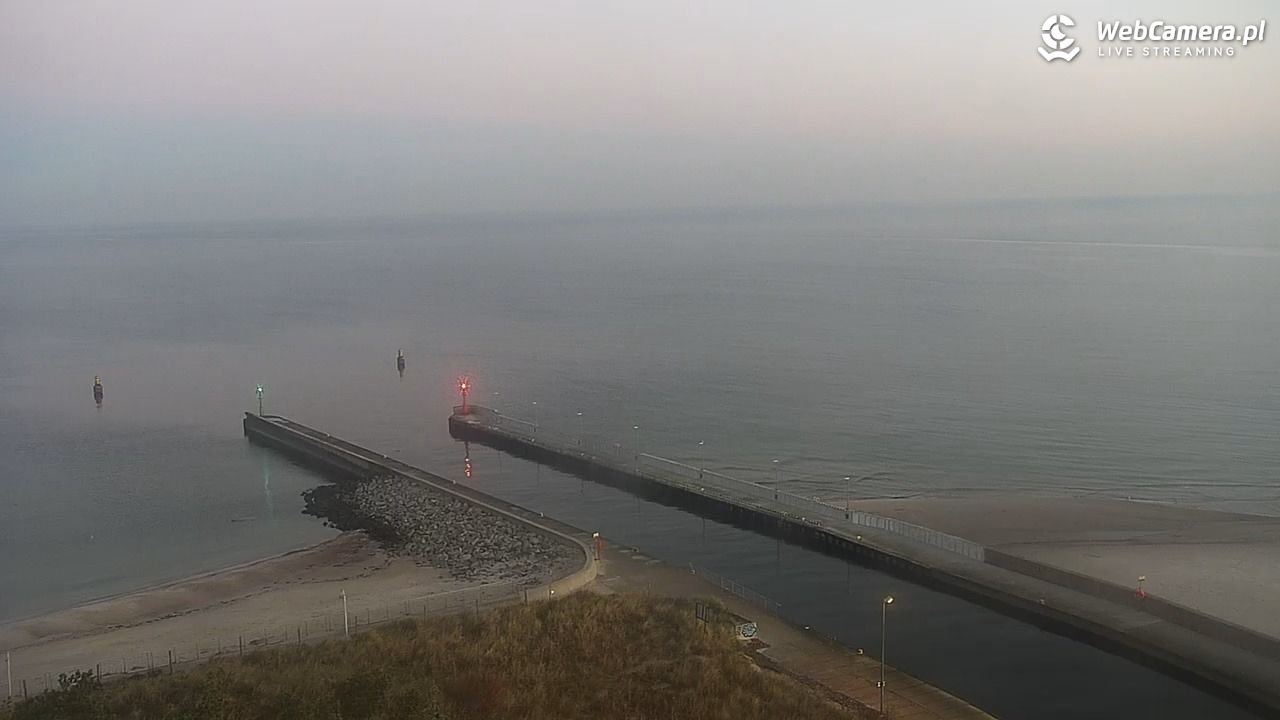 ROWY - widok na plażę i morze - 07 listopad 2025, 06:52