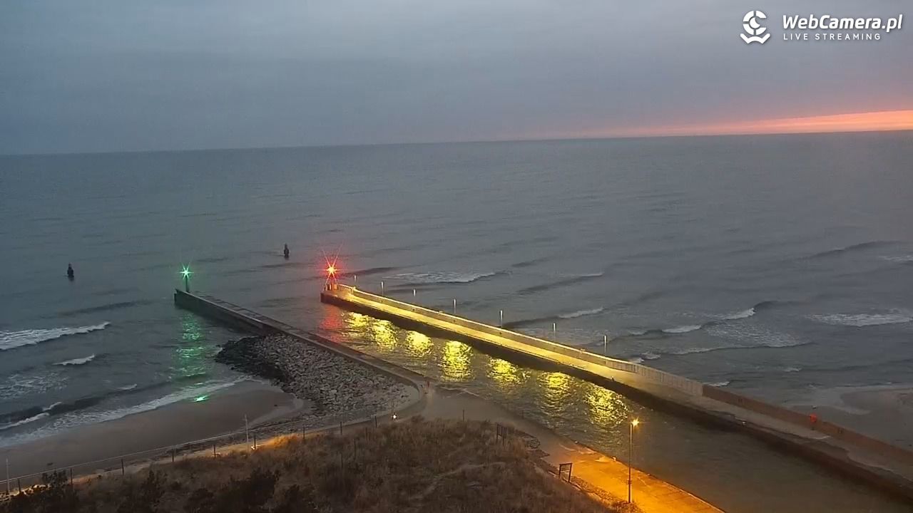 ROWY - widok na plażę i morze - 05 kwiecień 2026, 05:51