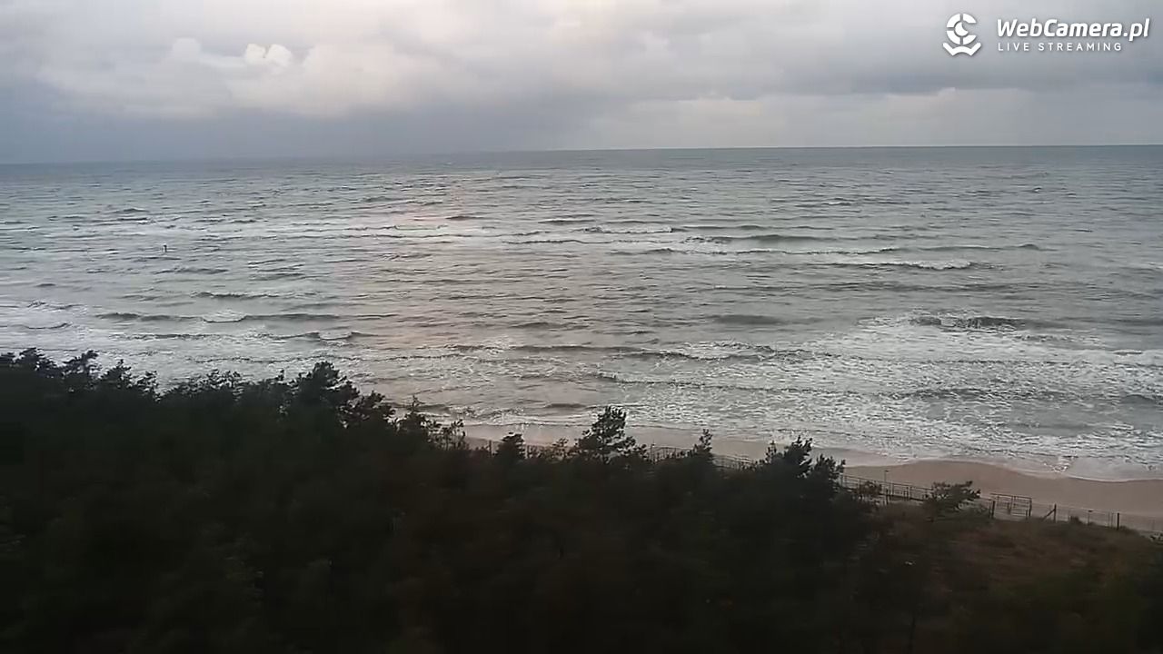 ROWY - widok na plażę i morze - 17 wresień 2025, 06:31