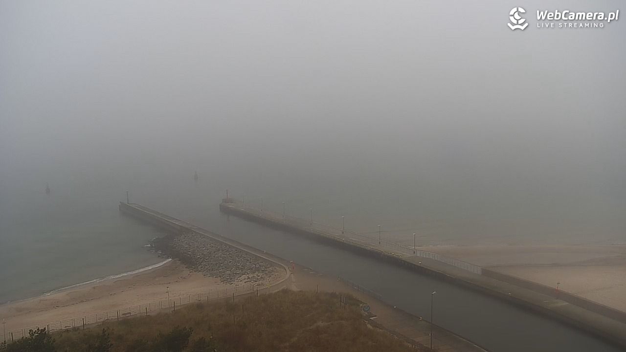 ROWY - widok na plażę i morze - 09 listopad 2025, 09:32