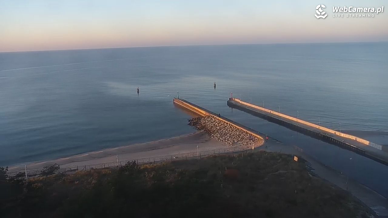 ROWY - widok na plażę i morze - 07 listopad 2025, 15:42