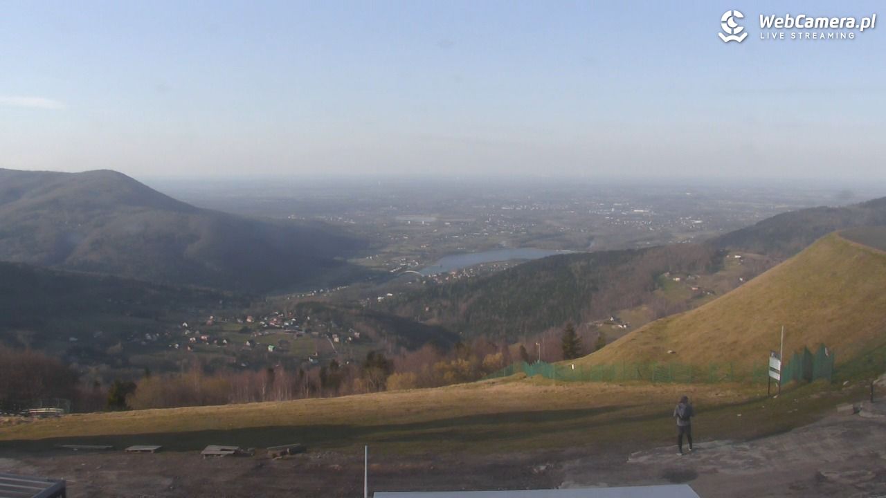 Góra Żar - widok na Kozubnik - 21 marzec 2026, 16:08