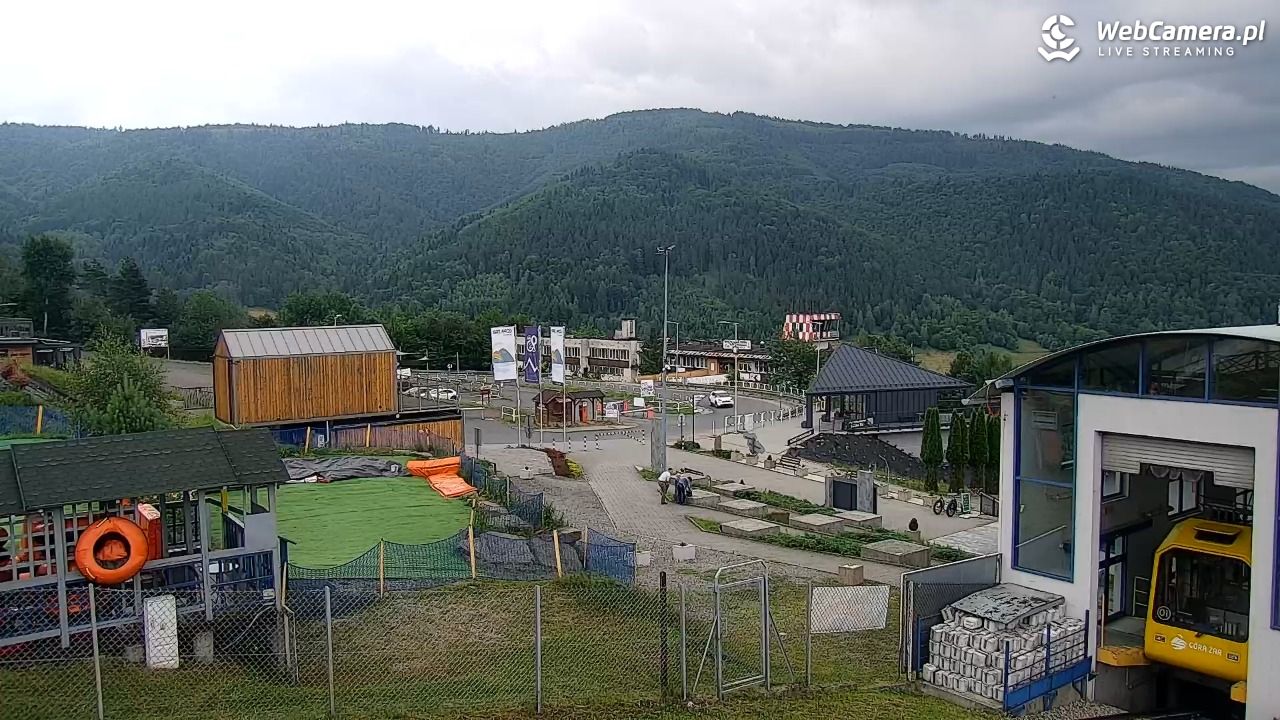 Góra Żar - widok na stację dolną - 11 lipiec 2026, 09:29