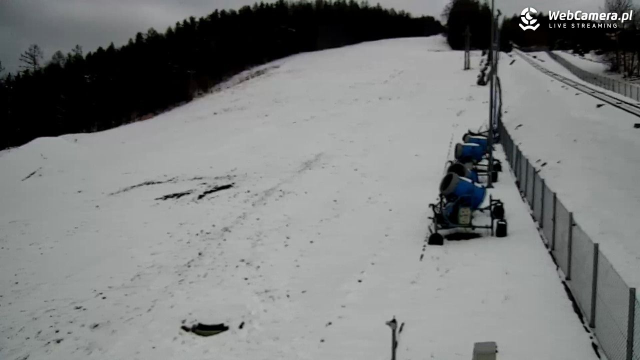 Góra Żar - widok na stację dolną - 21 luty 2026, 12:13