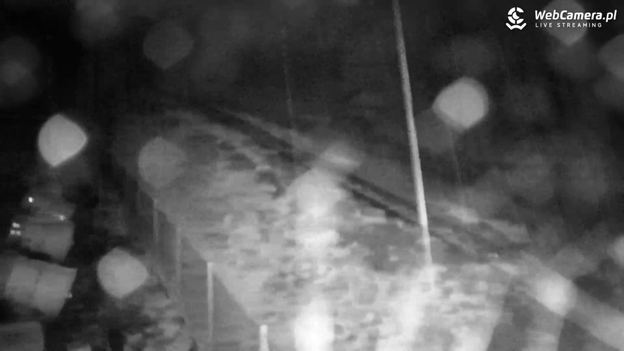 Góra Żar - widok na stację dolną - 03 czerwiec 2025, 01:13