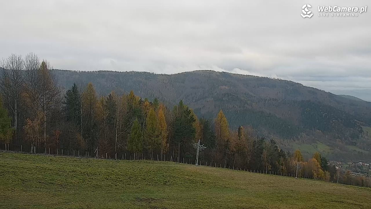 Góra Żar - widok panoramiczny na Beskidy - 10 listopad 2025, 07:54