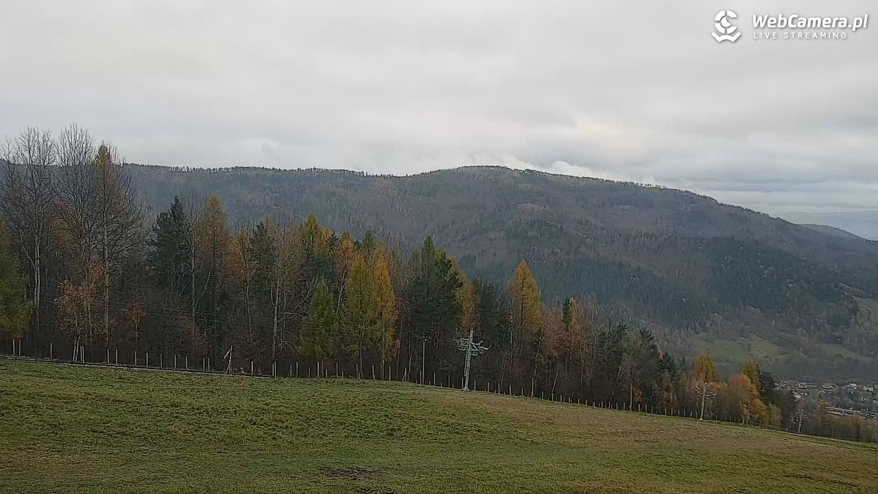 Góra Żar - widok panoramiczny na Beskidy - 10 listopad 2025, 07:54