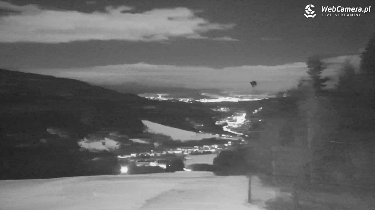 Góra Żar - widok panoramiczny na Beskidy - 02 styczeń 2026, 22:37