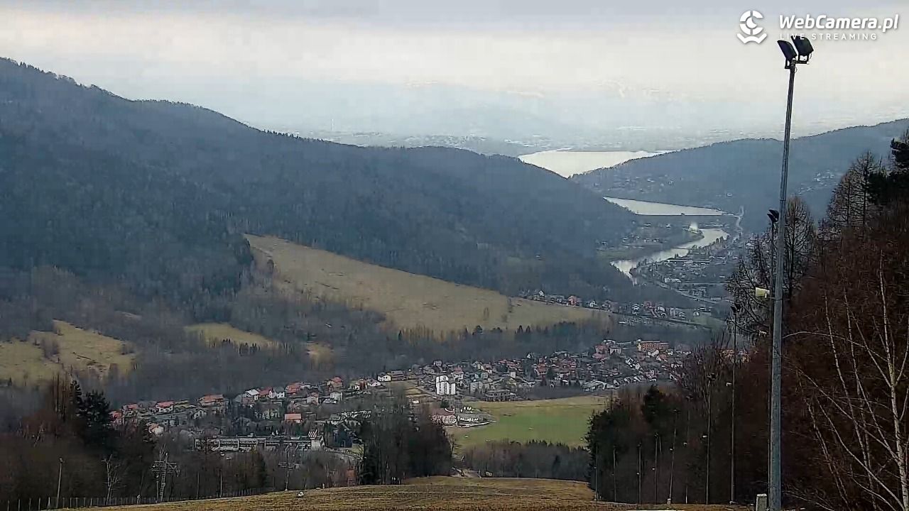 Góra Żar - widok panoramiczny na Beskidy - 25 luty 2026, 11:57