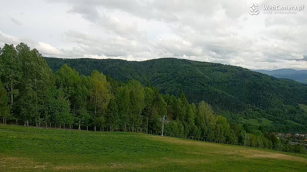 Góra Żar - widok panoramiczny na Beskidy - 15 maj 2026, 16:42