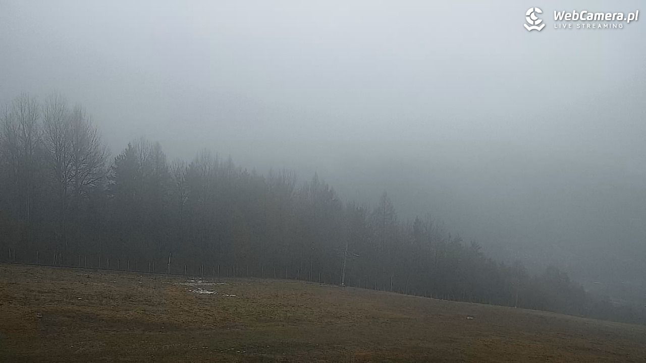 Góra Żar - widok panoramiczny na Beskidy - 07 luty 2026, 15:46