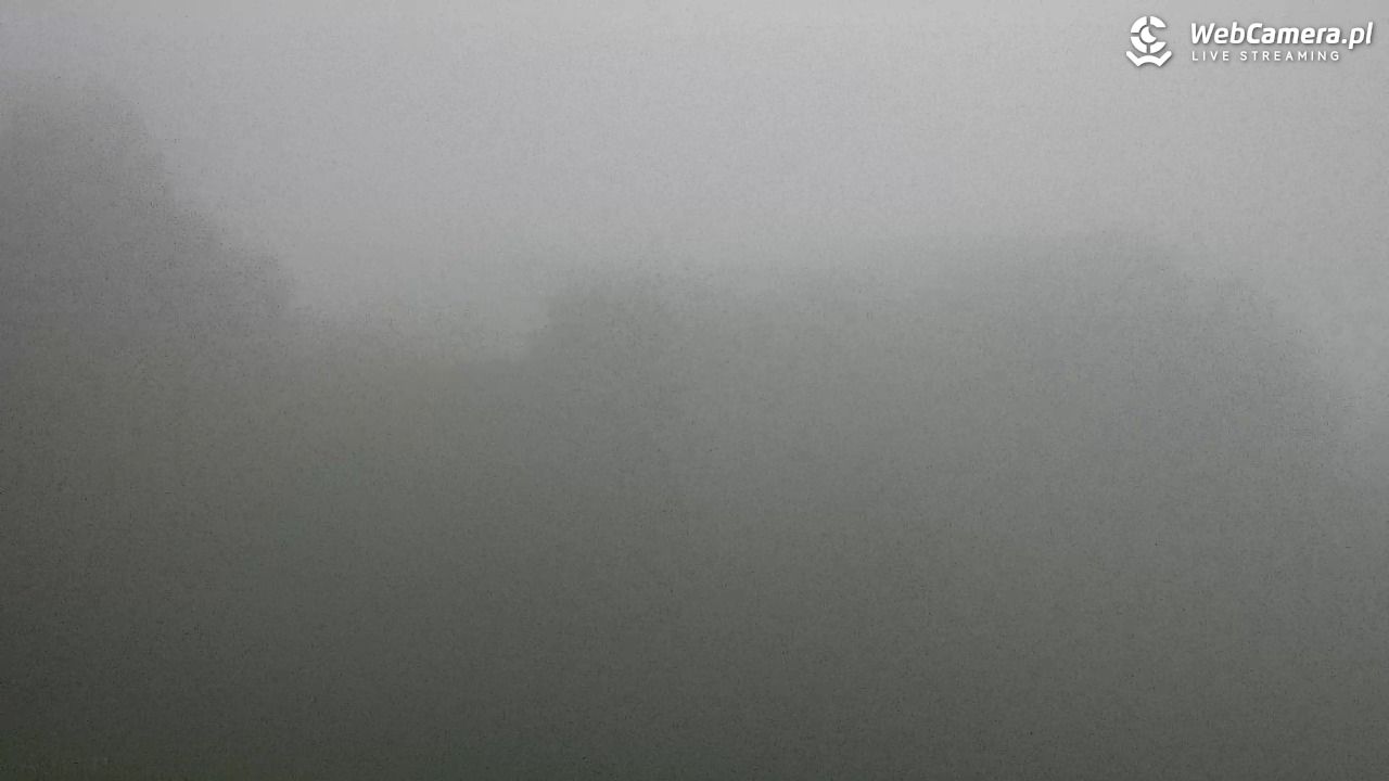 Góra Żar - widok panoramiczny na Beskidy - 04 czerwiec 2026, 10:38