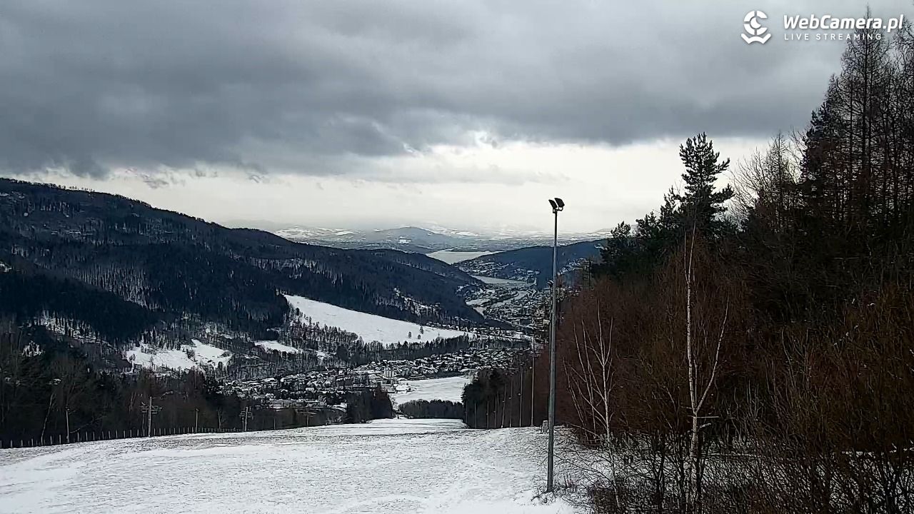 Góra Żar - widok panoramiczny na Beskidy - 02 styczeń 2026, 09:50