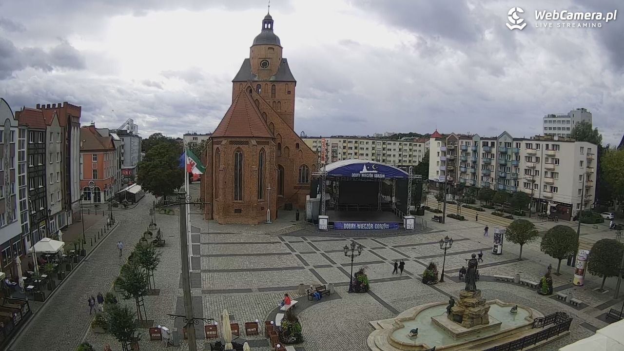 Gorzów Wielkopolski - widok na Katedrę - 04 wresień 2026, 16:41