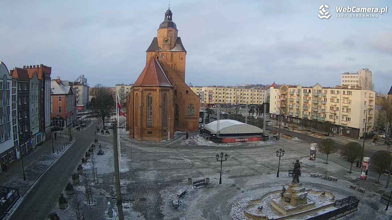 Gorzów Wielkopolski - widok na Katedrę - 31 styczeń 2026, 08:26