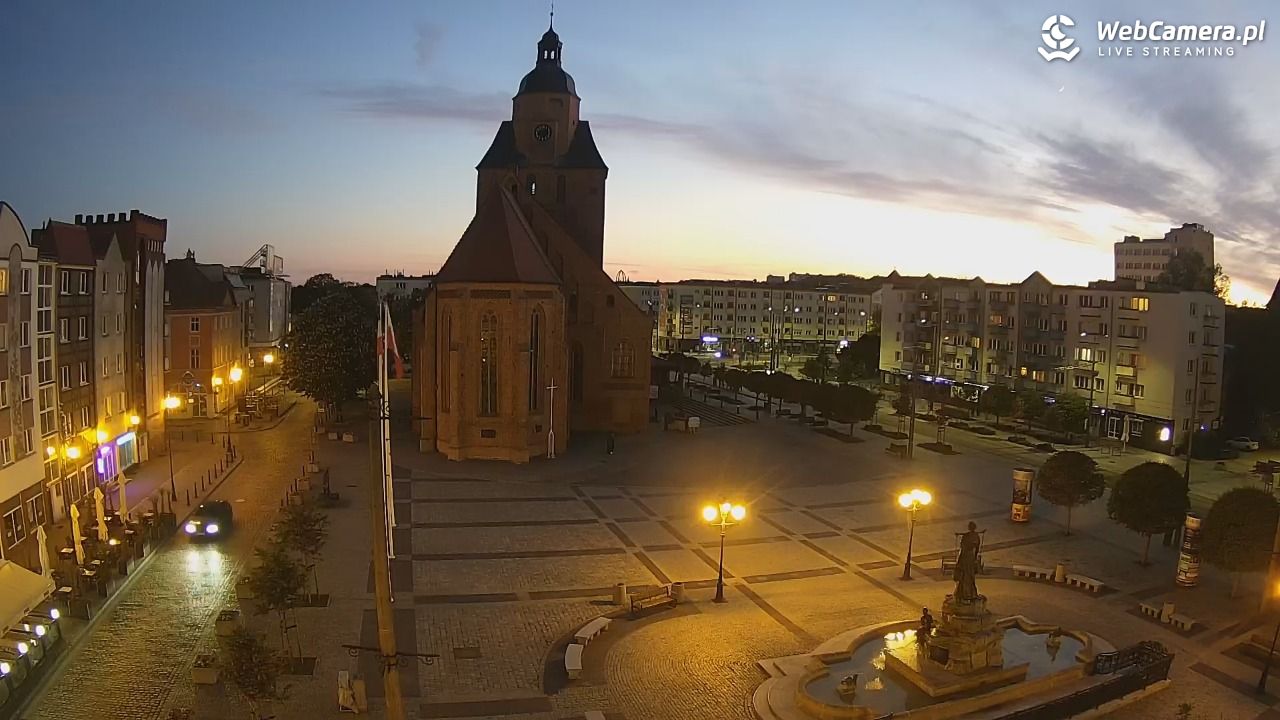 Gorzów Wielkopolski - widok na Katedrę - 18 maj 2026, 21:31