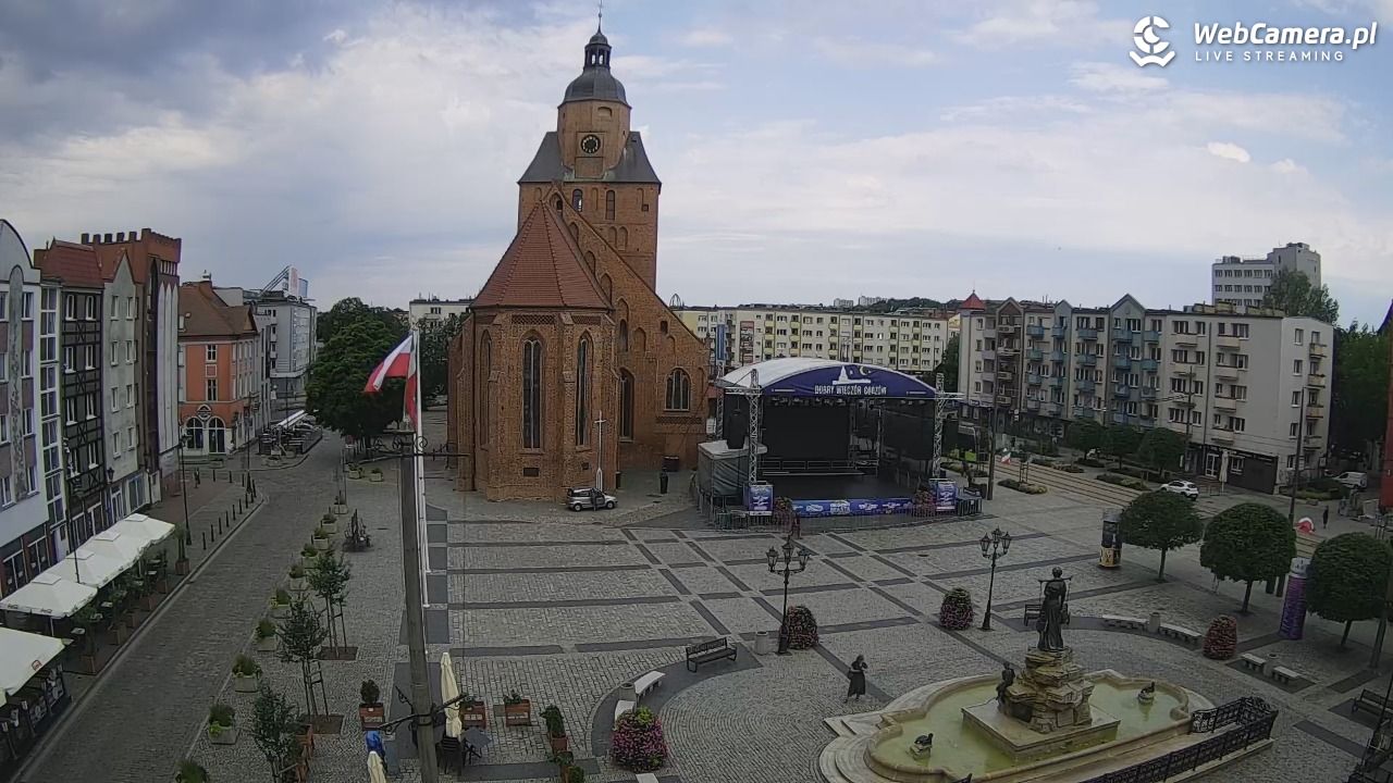 Gorzów Wielkopolski - widok na Katedrę - 03 lipiec 2025, 08:53