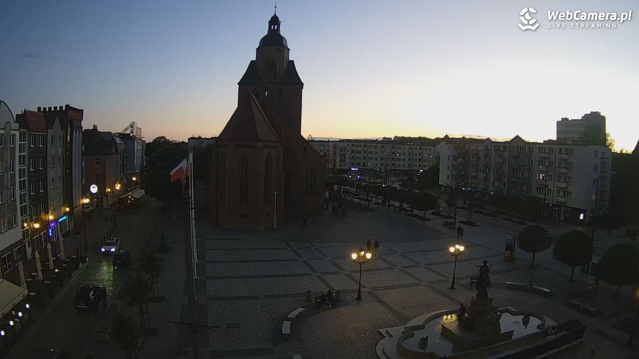 Gorzów Wielkopolski - widok na Katedrę - 16 maj 2026, 21:12