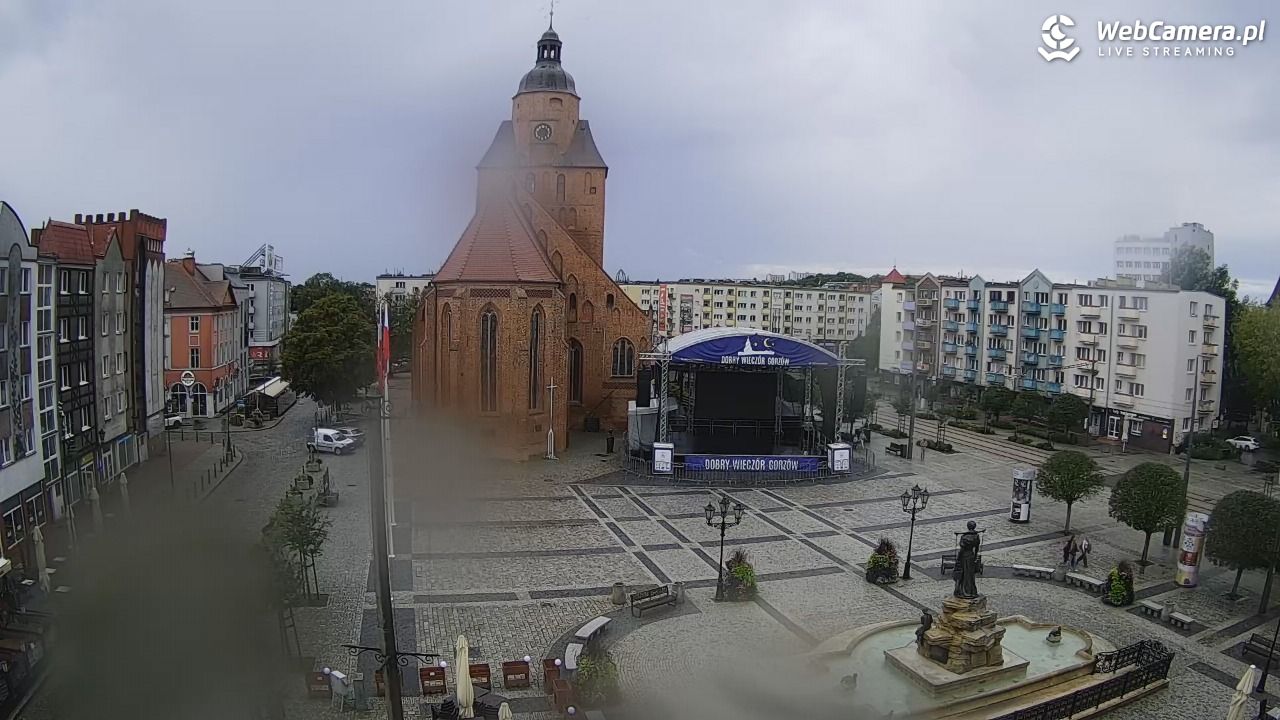 Gorzów Wielkopolski - widok na Katedrę - 04 wresień 2026, 18:10