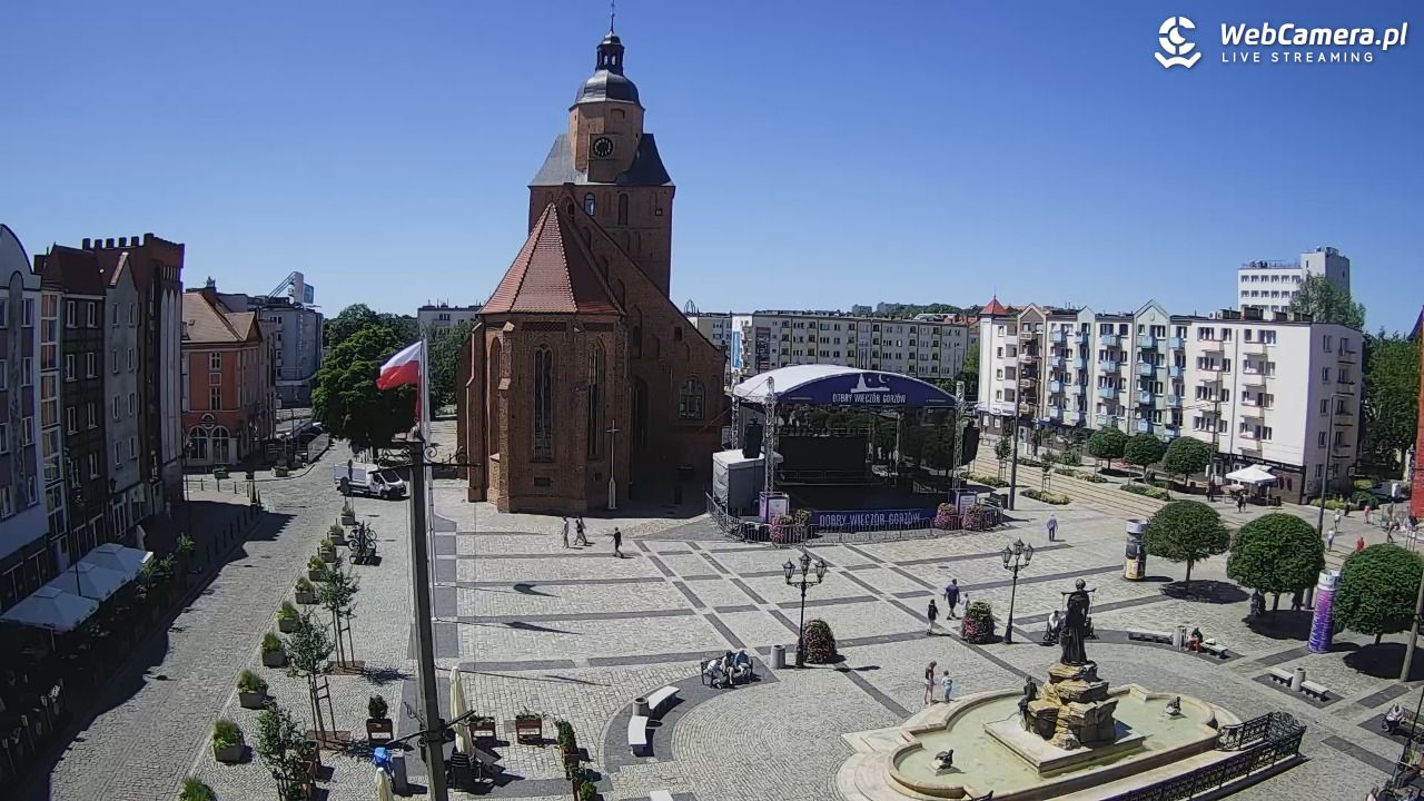 Gorzów Wielkopolski - widok na Katedrę - 30 czerwiec 2025, 13:06