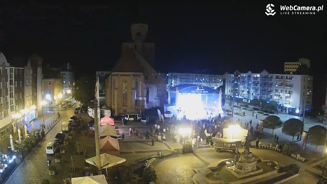 Gorzów Wielkopolski - widok na Katedrę - 17 sierpień 2025, 22:15