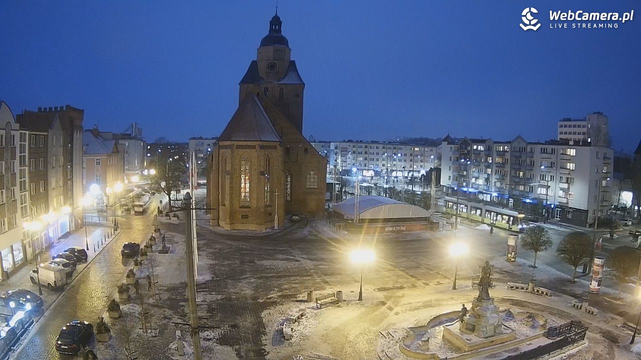 Gorzów Wielkopolski - widok na Katedrę - 30 styczeń 2026, 17:17