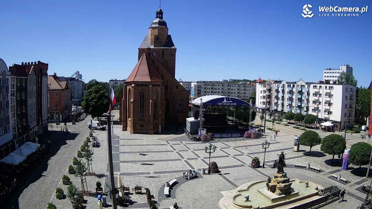 Gorzów Wielkopolski - widok na Katedrę - 30 czerwiec 2025, 14:13