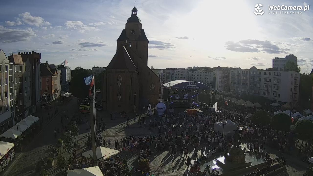 Gorzów Wielkopolski - widok na Katedrę - 04 lipiec 2025, 19:05