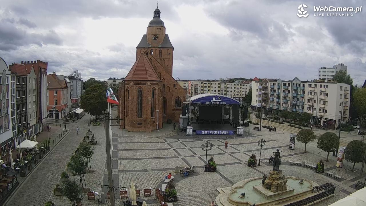 Gorzów Wielkopolski - widok na Katedrę - 04 wresień 2026, 16:40