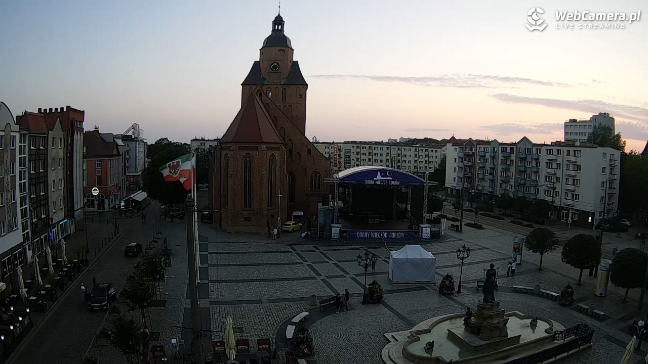 Gorzów Wielkopolski - widok na Katedrę - 18 lipiec 2026, 21:03