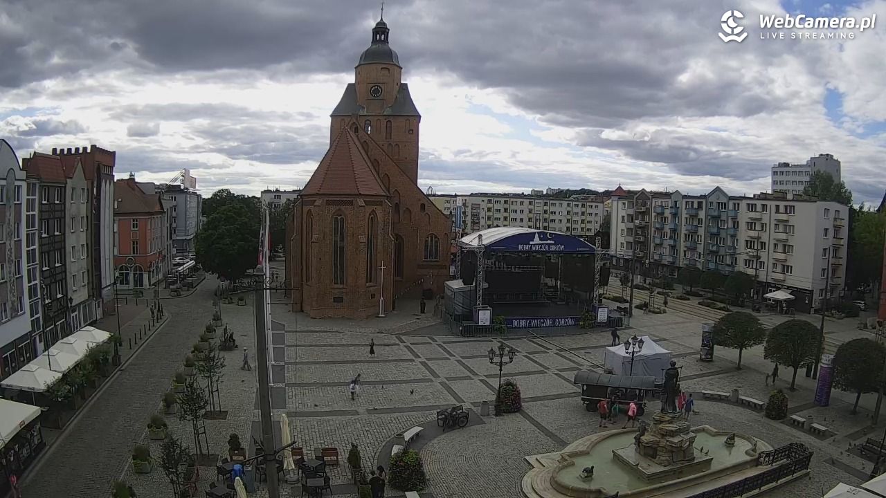 Gorzów Wielkopolski - widok na Katedrę - 18 sierpień 2025, 16:34