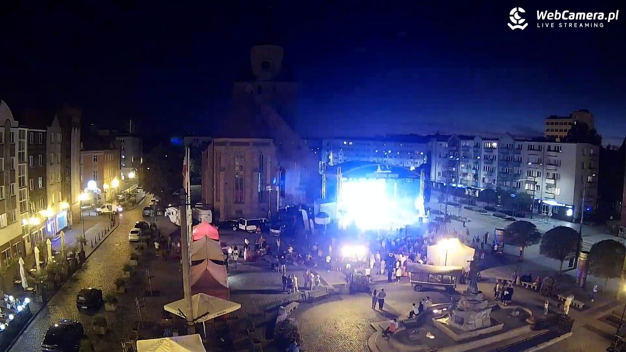 Gorzów Wielkopolski - widok na Katedrę - 17 sierpień 2025, 21:36