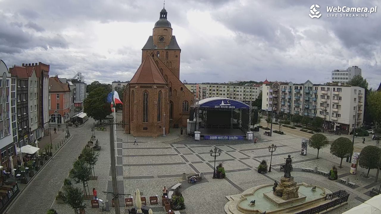 Gorzów Wielkopolski - widok na Katedrę - 04 wresień 2026, 16:40