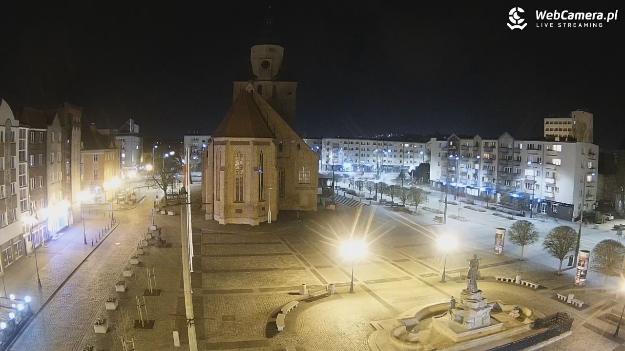Gorzów Wielkopolski - widok na Katedrę - 18 marzec 2026, 21:19