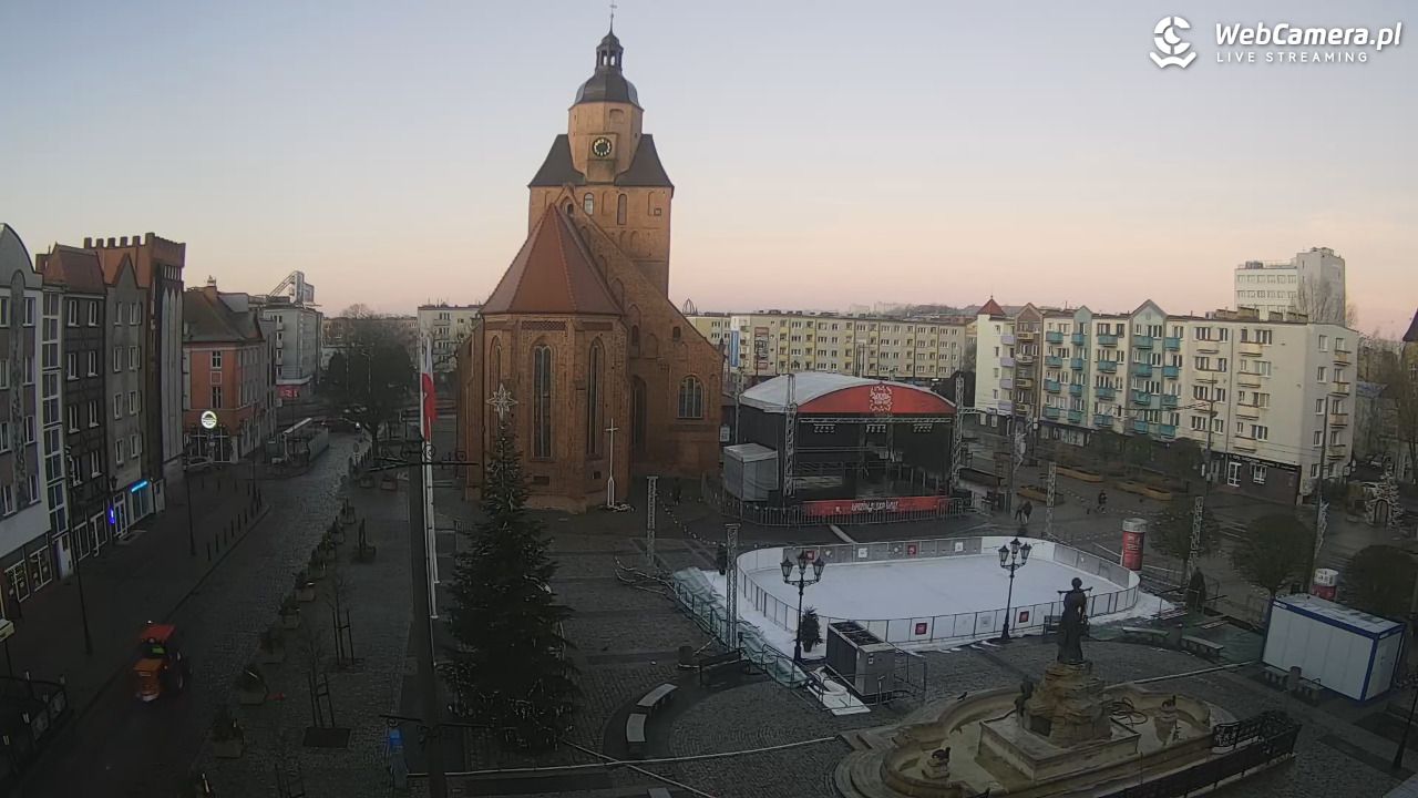 Gorzów Wielkopolski - widok na Katedrę - 19 grudzień 2025, 08:07