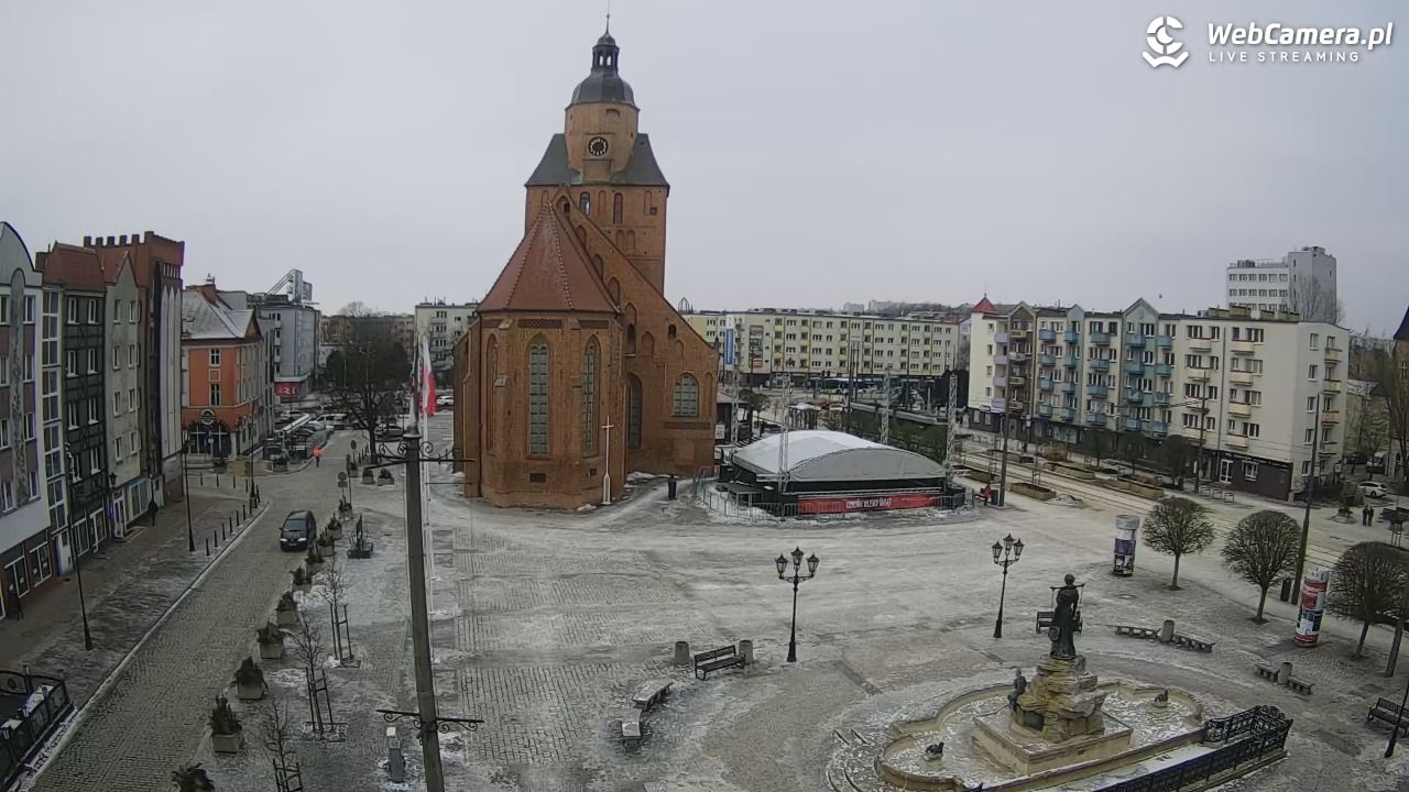 Gorzów Wielkopolski - widok na Katedrę - 02 luty 2026, 10:19