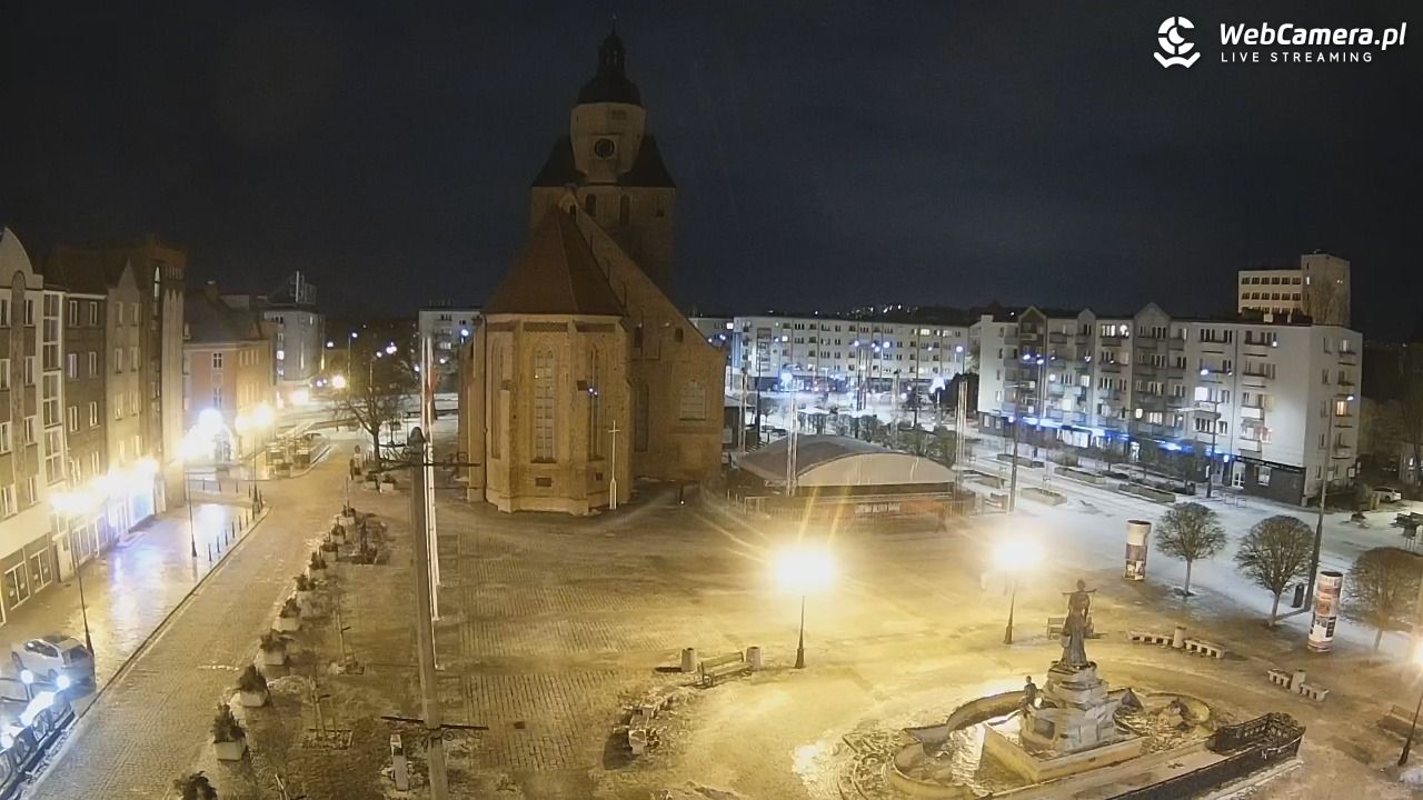 Gorzów Wielkopolski - widok na Katedrę - 01 luty 2026, 20:55