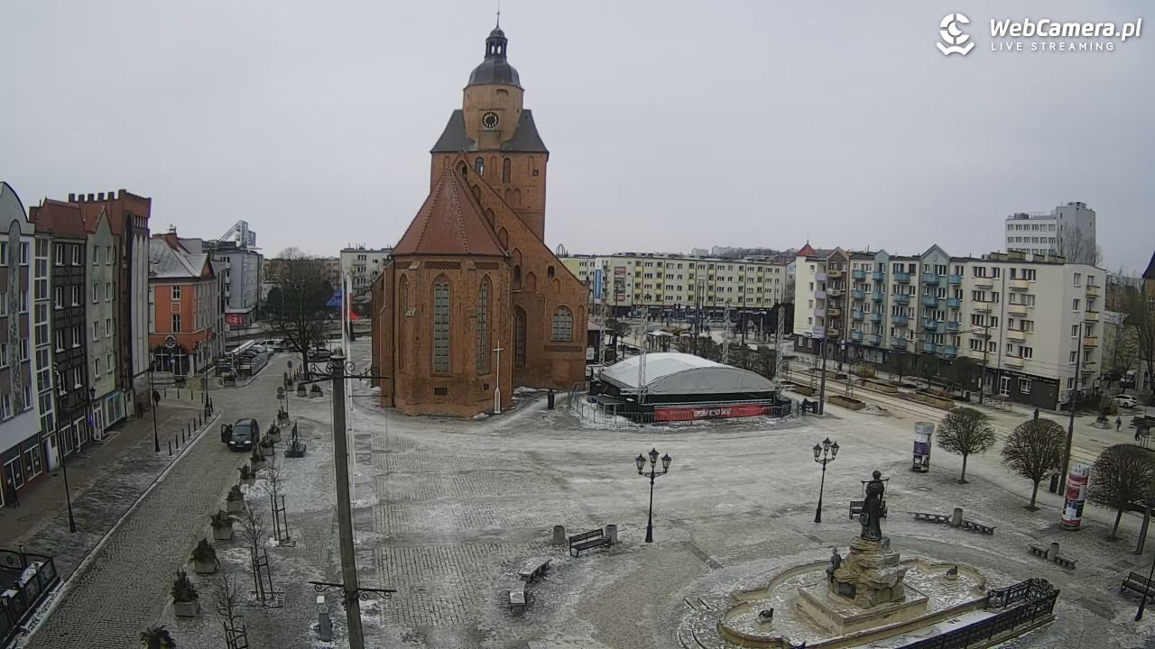 Gorzów Wielkopolski - widok na Katedrę - 02 luty 2026, 10:17