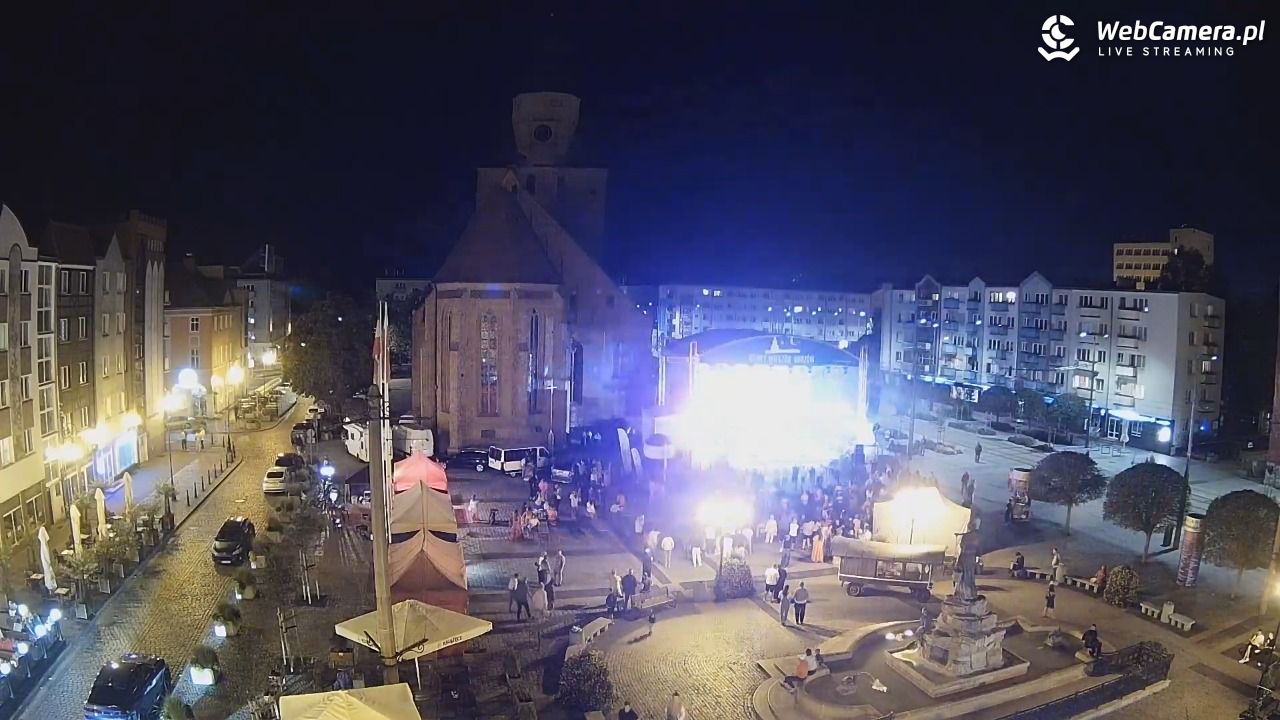 Gorzów Wielkopolski - widok na Katedrę - 17 sierpień 2025, 21:57