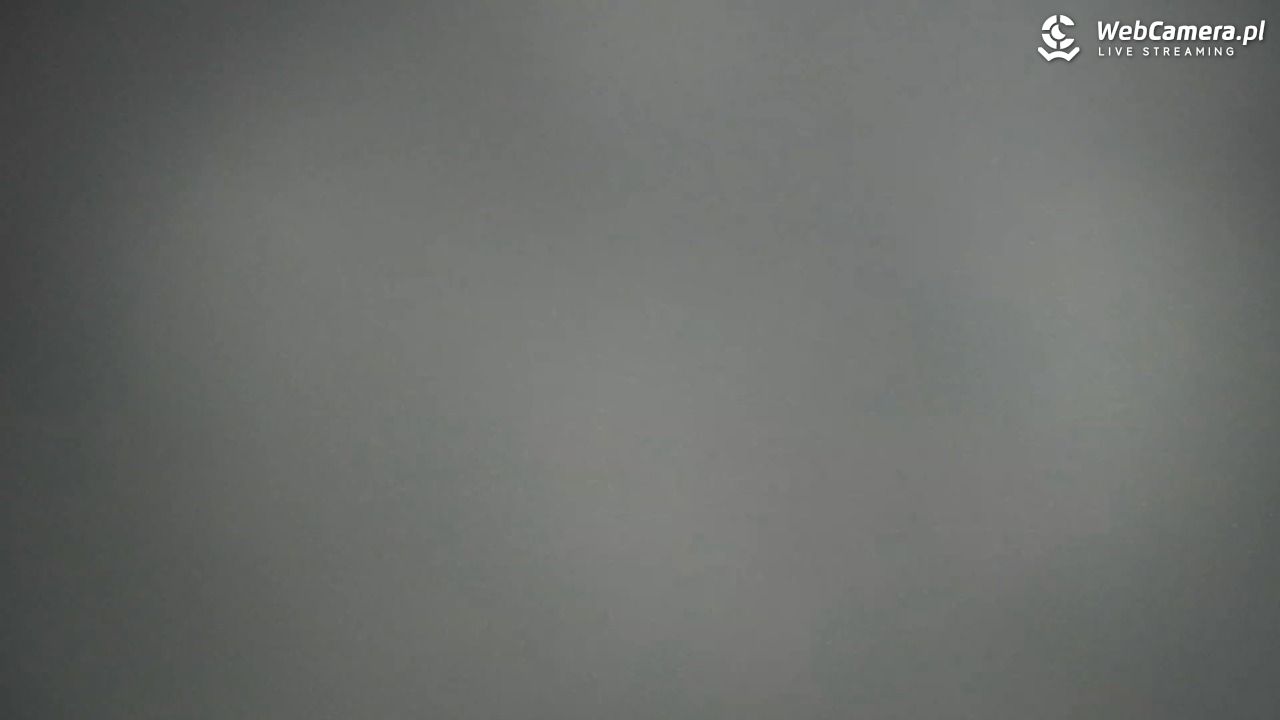 Zieleniec Sport Arena - Gryglówka - widok z dolnej stacji - 17 grudzień 2025, 20:26