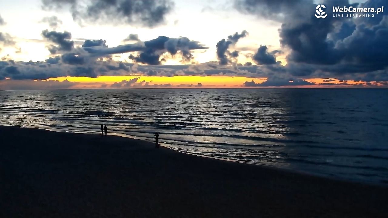 Grzybowo - widok na plażę - 14 wresień 2025, 19:39