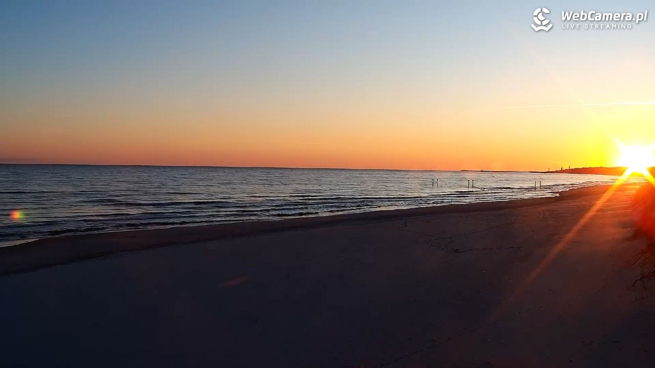 Grzybowo - widok na plażę - 26 kwiecień 2025, 05:40