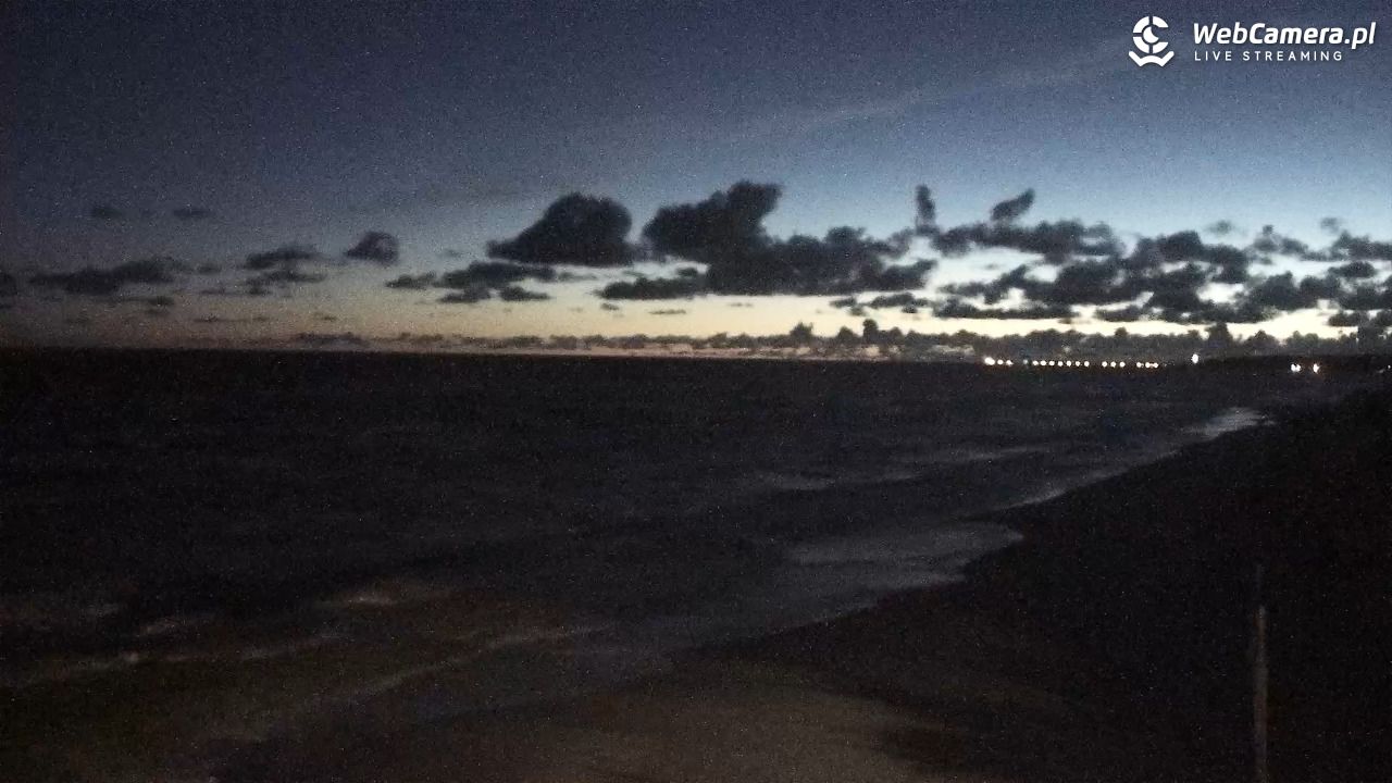Grzybowo - widok na plażę - 22 wresień 2026, 05:31