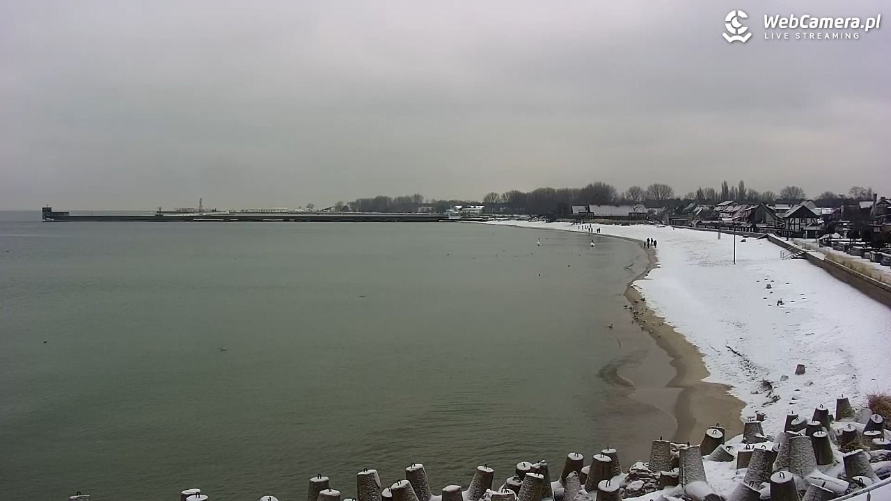 Hel - widok na bulwar i plażę - 28 styczeń 2026, 12:35