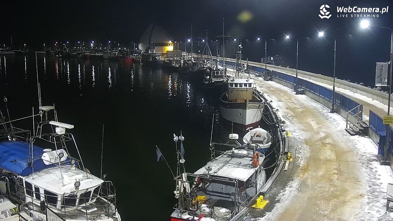 Hel - widok na bulwar i plażę - 27 styczeń 2026, 21:54