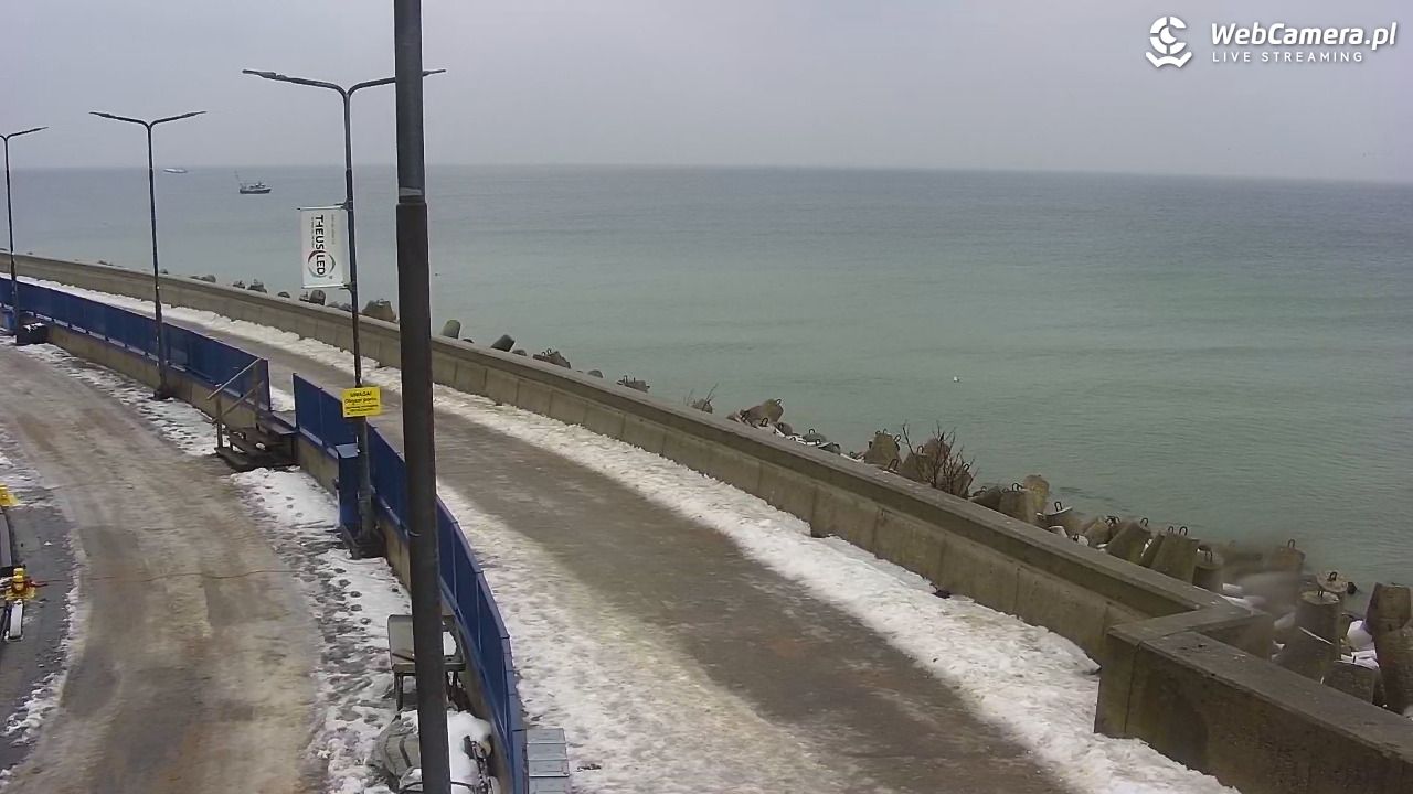 Hel - widok na bulwar i plażę - 26 styczeń 2026, 10:27