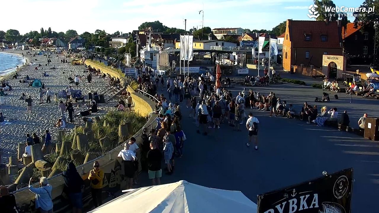 Hel - widok na bulwar i plażę - 12 sierpień 2026, 19:25